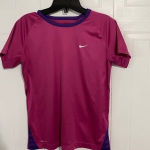Girls Nike Dri-Fit T-shirt